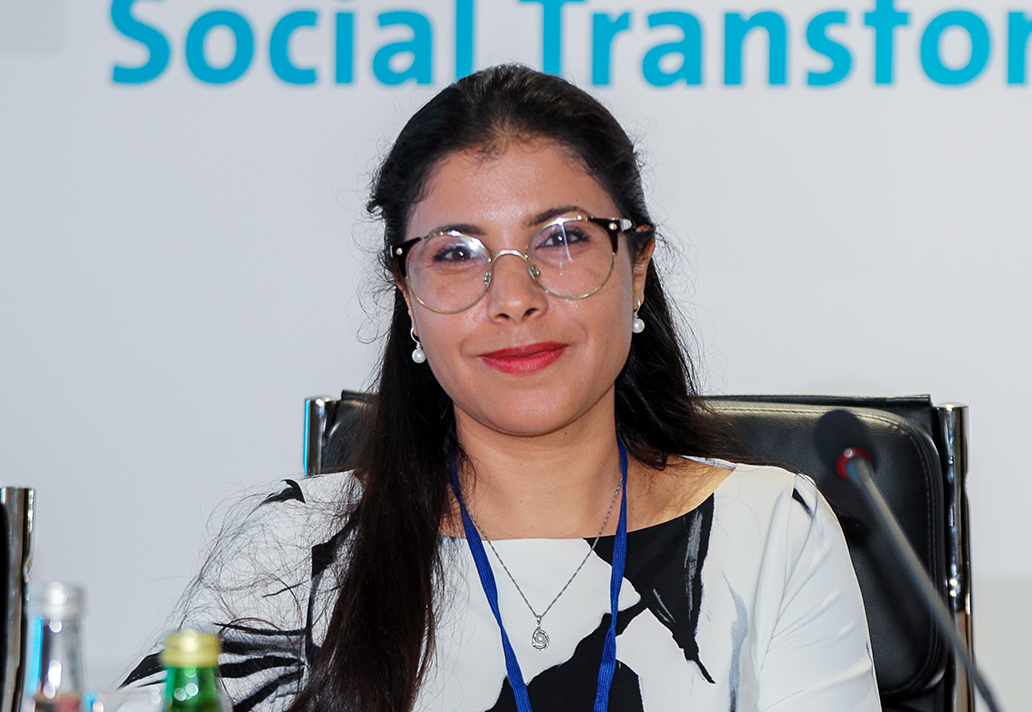 Amel Hammami: The Gulf Identity vs. the European Identity: a Comparative Study of Identity Construction